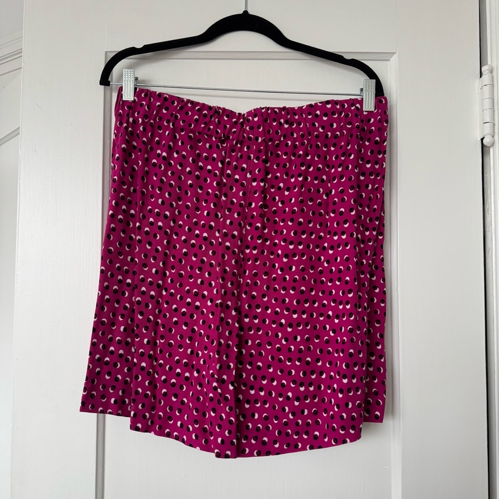 Magenta rayon printed shorts